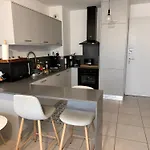 2 Piece Equipe Climatise