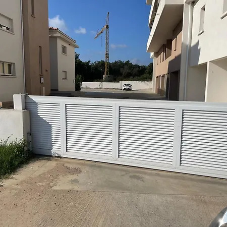 2 Piece Equipe Climatise Apartmán *