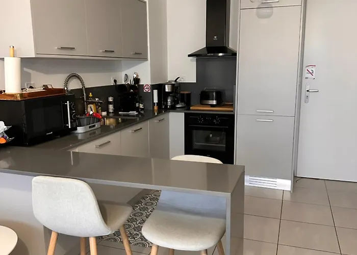 2 Piece Equipe Climatise