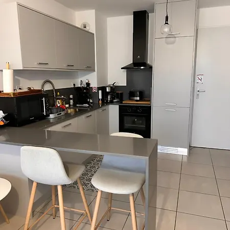 2 Piece Equipe Climatise