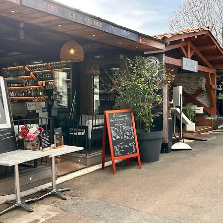 2 Piece Equipe Climatise Сент-Люси-де-Пор