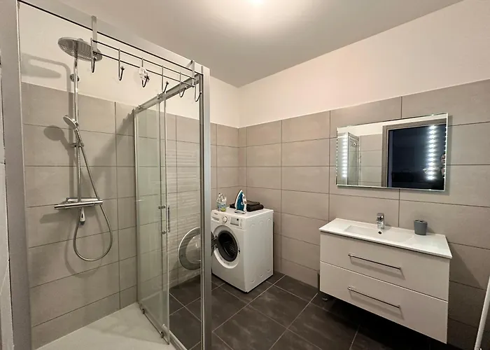 2 Piece Equipe Climatise